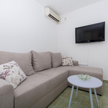 Apartment Mika 2 Trogir Bagian luar foto